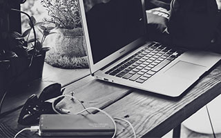 蓬莱股票配资公司:网上实盘配资-马斯克万亿美元天价薪酬激励方案通过！特斯拉称超75%股东支持